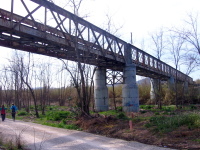 Puente de hierro sobre el Ro Turia